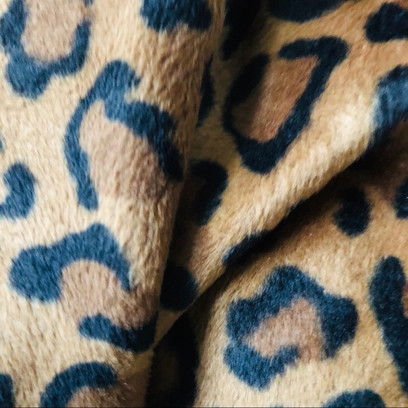 Betsey Johnson Leopard Print Faux Fur trench coat Sz m - Picture 15 of 16